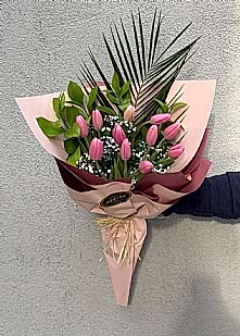 11 Pembe Lale Buket